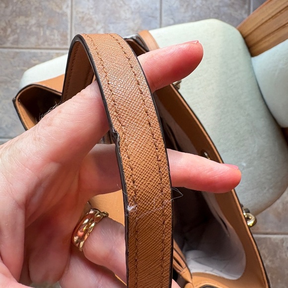 Michael Kors Brown Shoulder Bag with Gold-Tone Hardware. Medium size - Picture 14 of 15